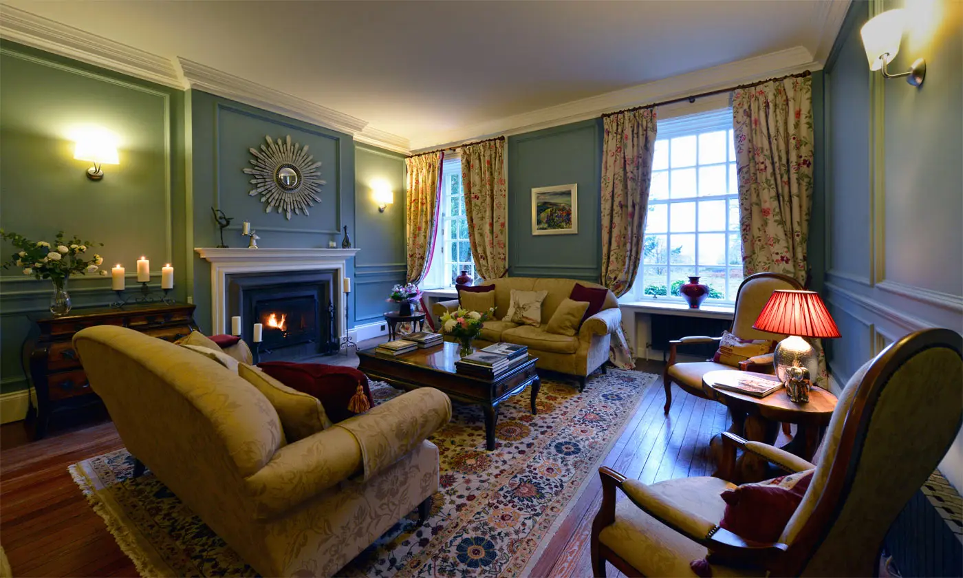 C Home Drawing room