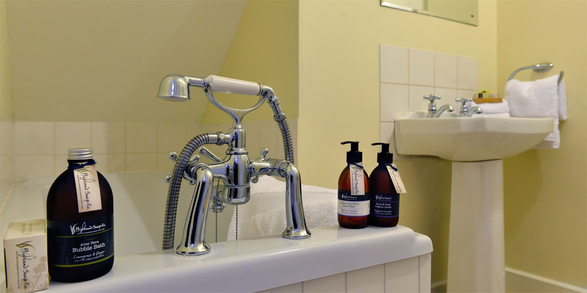 Garden Cottage Bathroom