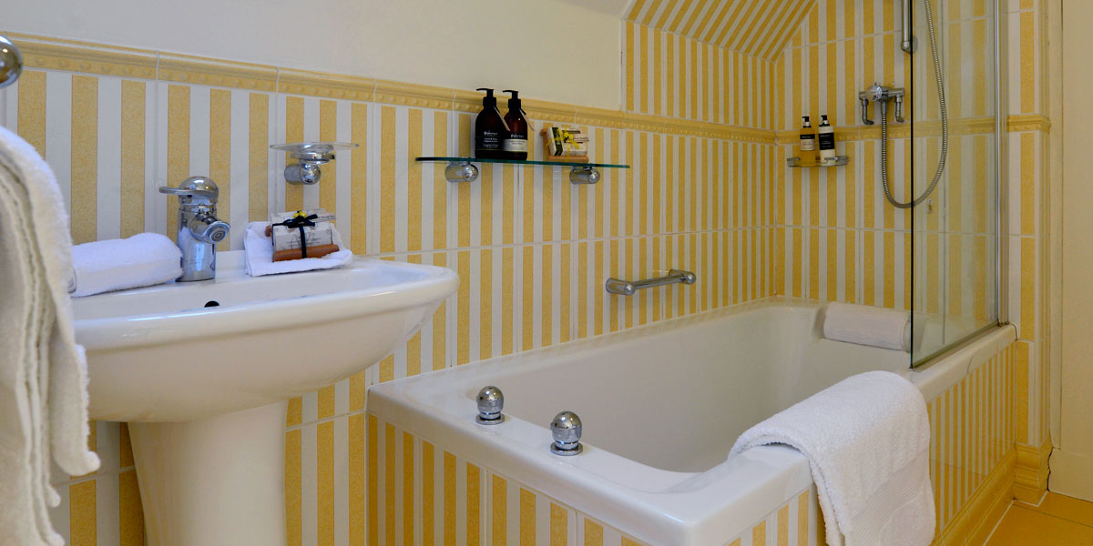 Cuil-an-Duin Room Two Bathroom